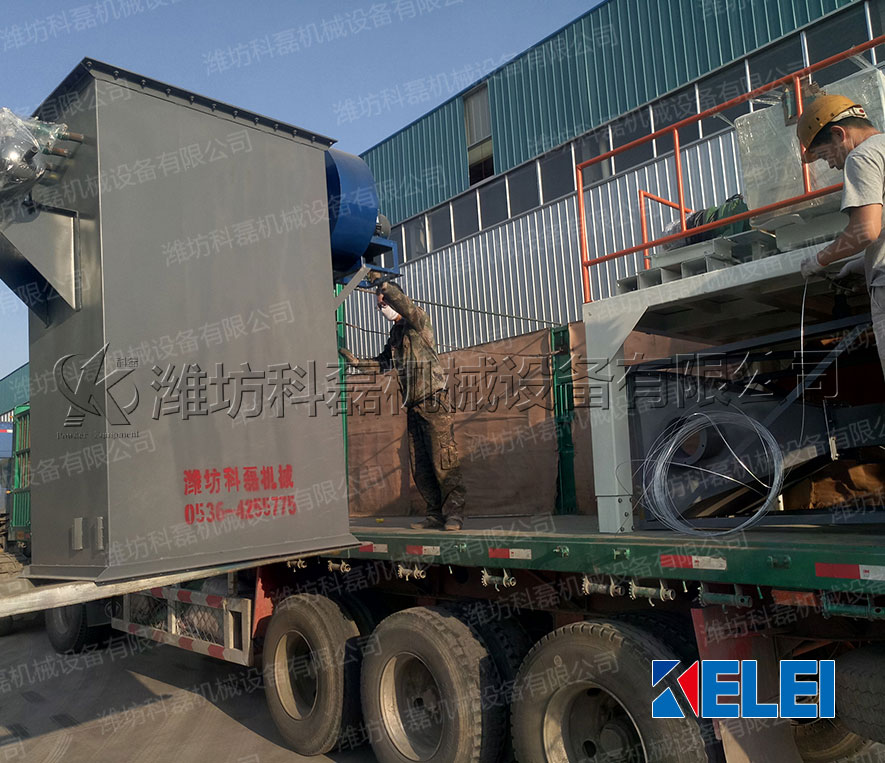 襄(xiāng)阳用裕橡胶(jiao)制造有限公(gong)司噸袋包裝(zhuang)機發貨現場(chang)實拍 第2張