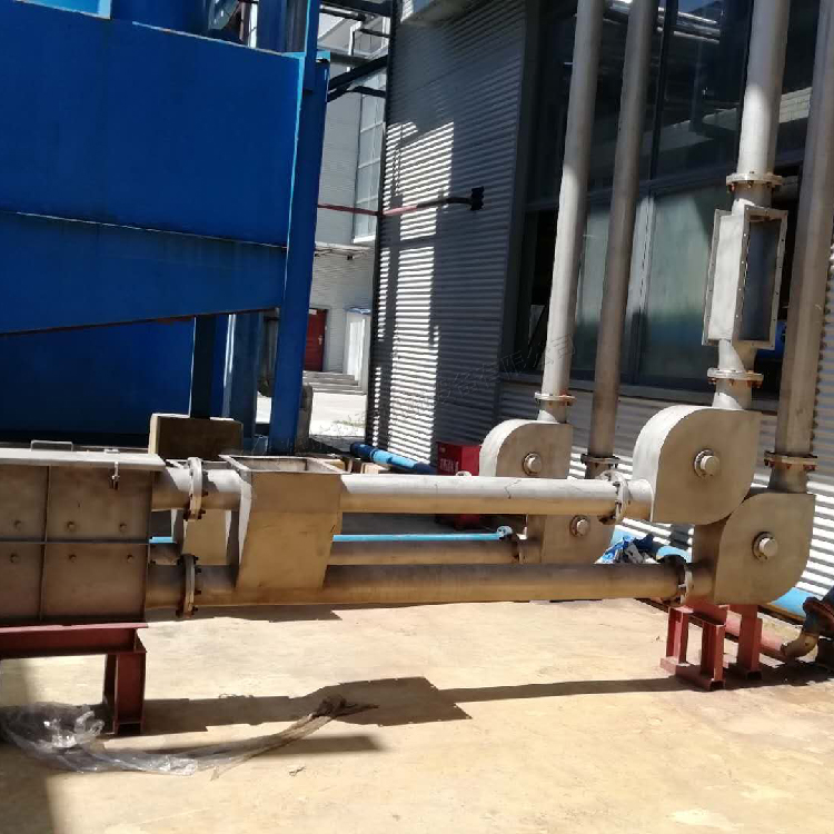 碳酸氫铵(an)密閉管鏈輸(shu)送之路，無塵(chen)密封輸送設(she)備，襄阳用裕(yu)橡胶制造有(yǒu)限公司碳酸(suan)氫铵管鏈輸(shū)送機 第2張