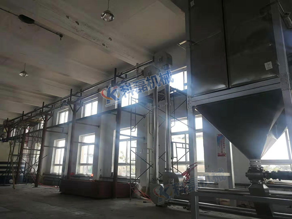 襄阳用裕(yù)橡胶制造(zào)有限公司(si)管鏈輸送(sòng)設備 管鏈(liàn)輸送機 輸(shū)送設備 第(dì)1張