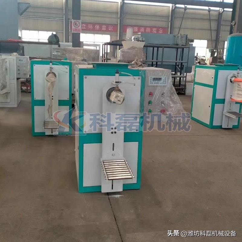 “包”你滿(mǎn)意。“裝”入(ru)人心。環(huan)保的襄(xiāng)阳用裕(yù)橡胶制(zhi)造有限(xian)公司閥(fa)口袋包(bāo)裝機 閥(fá)口袋包(bāo)裝機 第(dì)2張