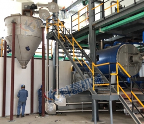 襄阳用裕橡胶制造有限公司不鏽鋼(gāng)管鏈輸送機(ji)客戶現場實(shí)拍